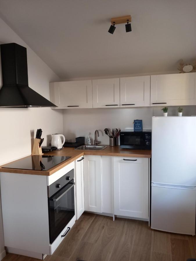 Apartmani Luni Premantura Buitenkant foto